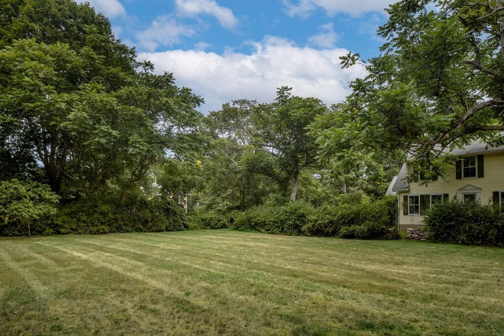 37 Neds Point Rd, Mattapoisett MA 02739 photo 10