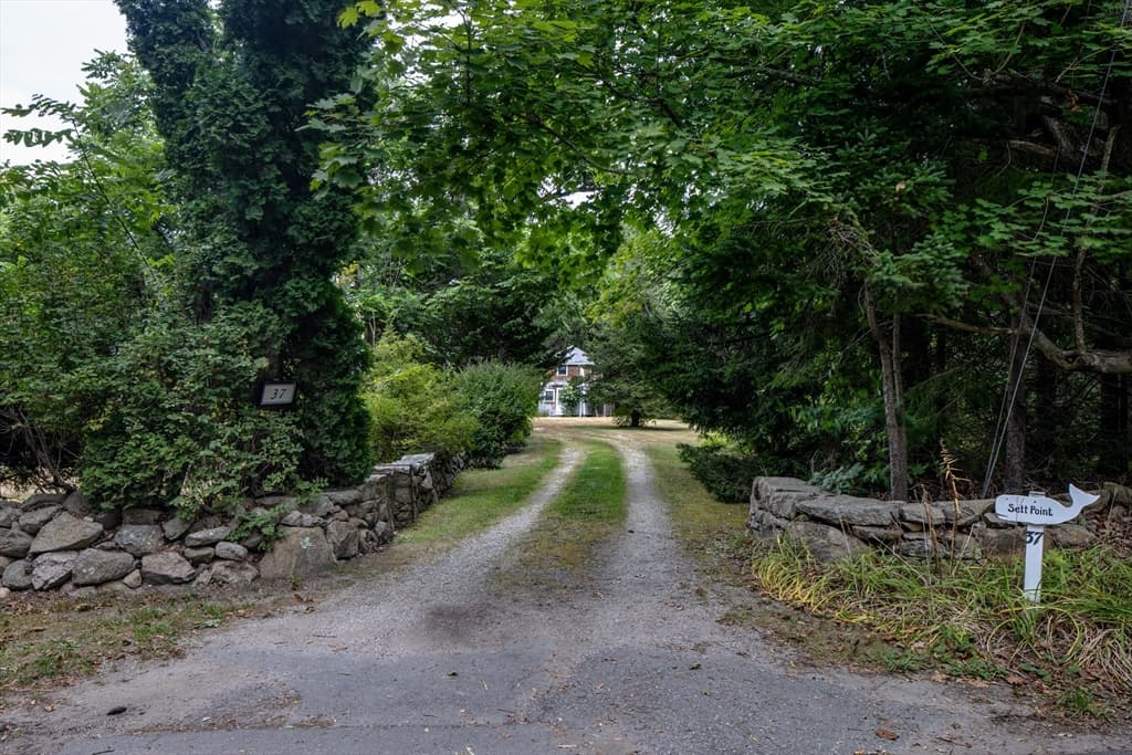 37 Neds Point Rd, Mattapoisett MA 02739 photo 8