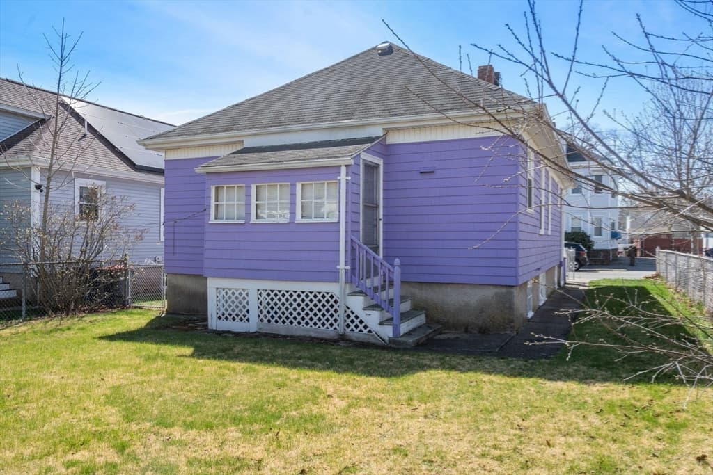 Single Family Residence at 155 Birch St, New Bedford MA 02744, New Bedford, photo 27 of 29