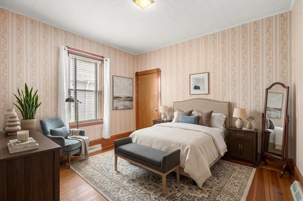 Single Family Residence at 155 Birch St, New Bedford MA 02744, New Bedford, photo 2 of 29