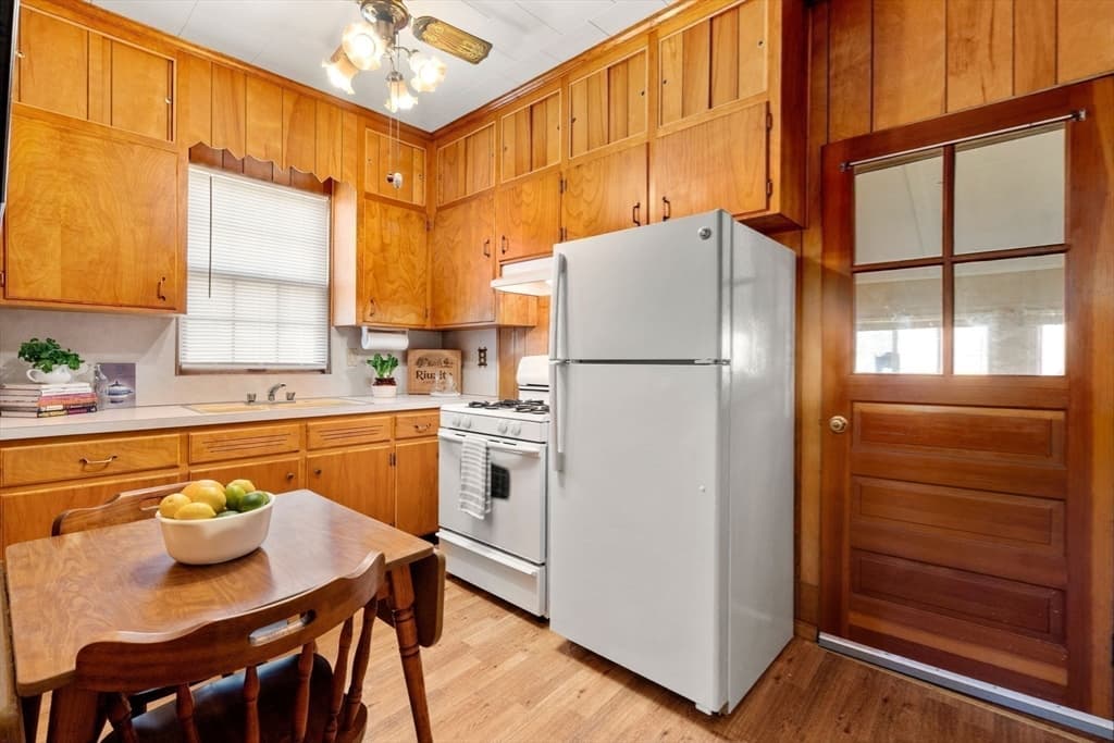 Single Family Residence at 155 Birch St, New Bedford MA 02744, New Bedford, photo 15 of 29