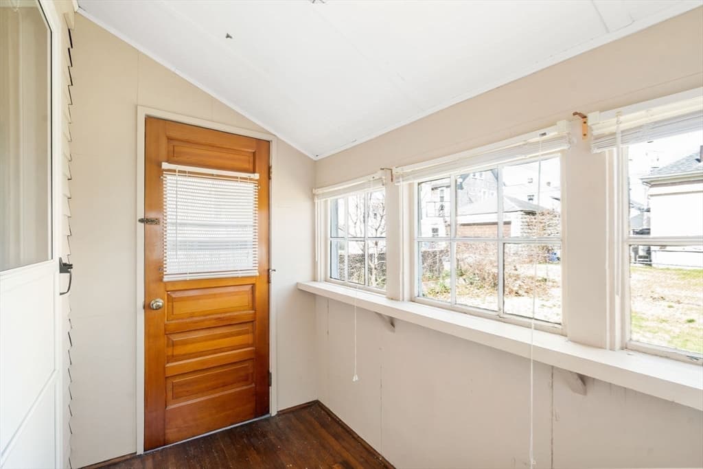 Single Family Residence at 155 Birch St, New Bedford MA 02744, New Bedford, photo 21 of 29