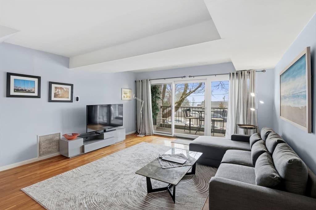 Condominium at 60 Brackett Pl # D, Marblehead MA 01945, Marblehead, photo 17 of 30