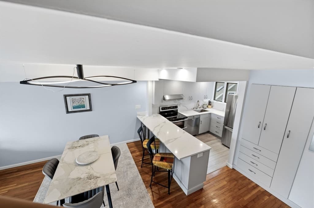 Condominium at 60 Brackett Pl # D, Marblehead MA 01945, Marblehead, photo 14 of 30