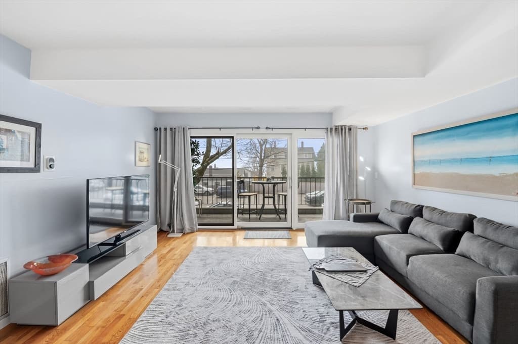 Condominium at 60 Brackett Pl # D, Marblehead MA 01945, Marblehead, photo 15 of 30