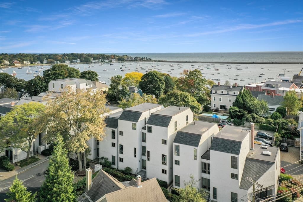 Condominium at 60 Brackett Pl # D, Marblehead MA 01945, Marblehead, photo 29 of 30