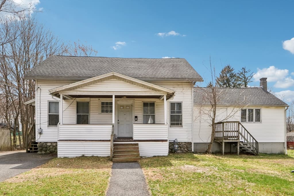 6 Idalla Ave, Worcester MA 01606