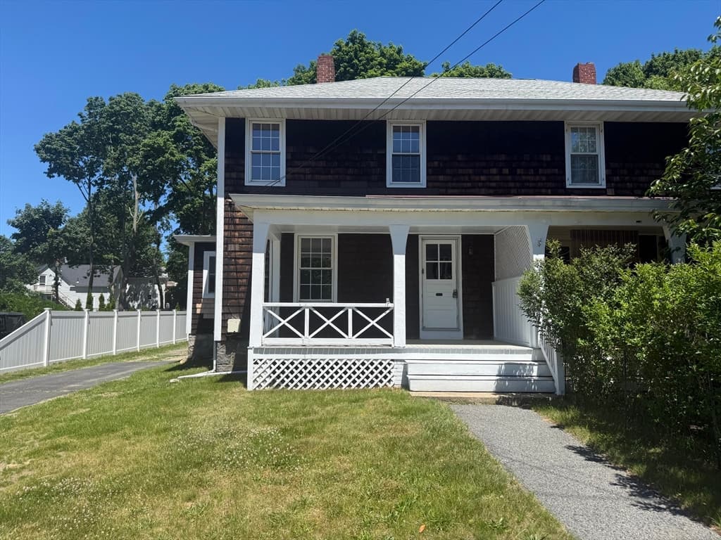 235 Standish Ave, Plymouth MA 02360