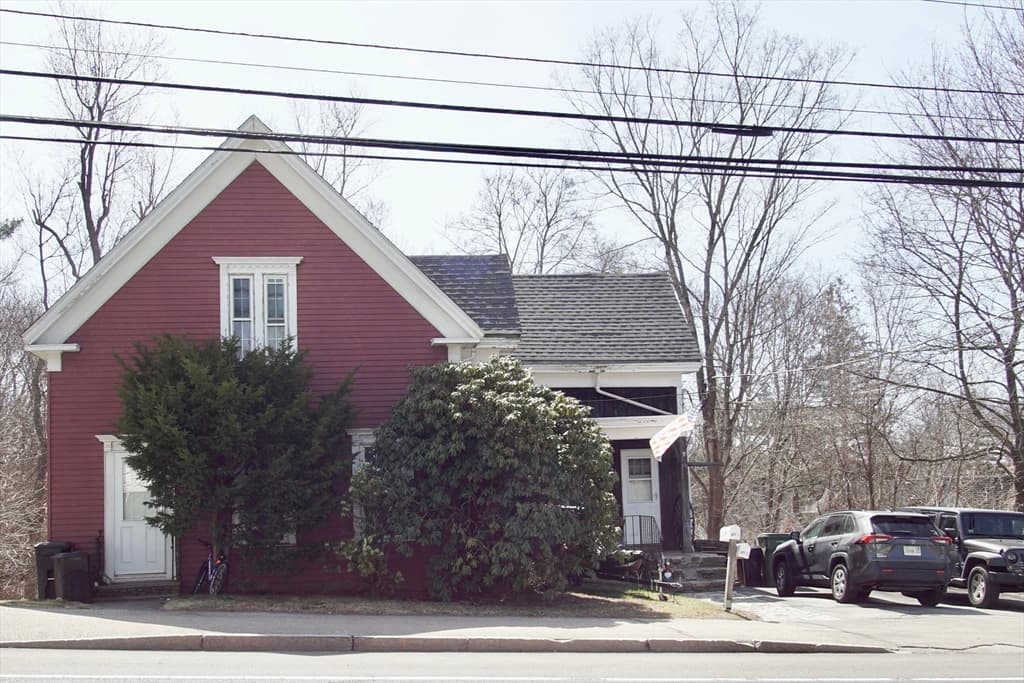 Multi Family at 230 Main St., Spencer MA 01562, photo 2 of 18
