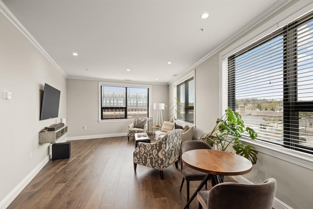 Condominium at 175 North Ave # 407, Wakefield MA 01880, photo 6 of 38