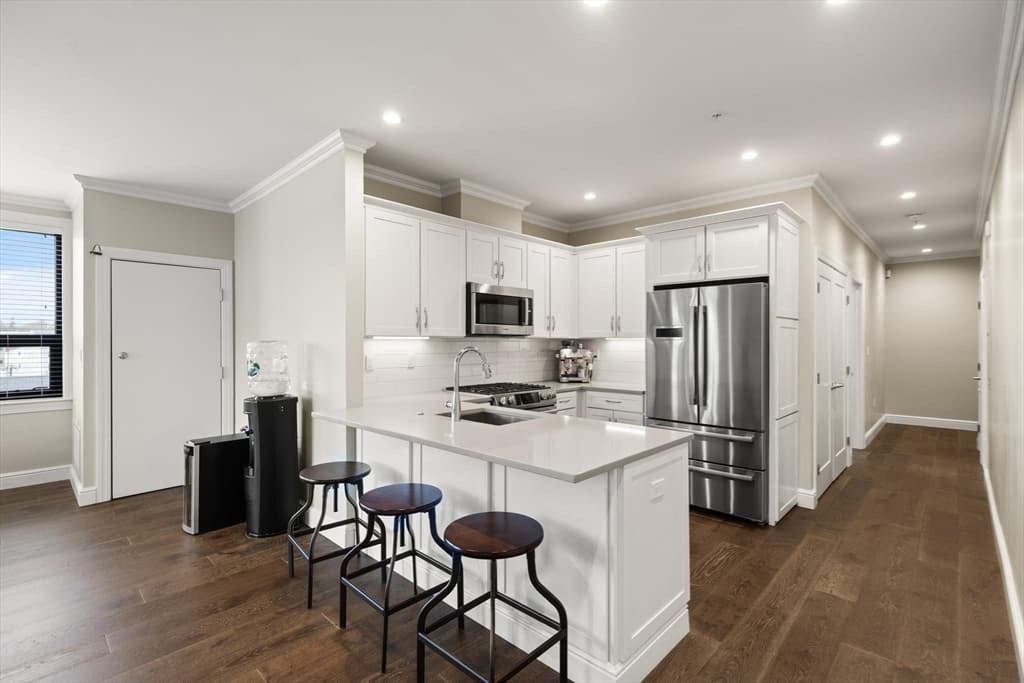Condominium at 175 North Ave # 407, Wakefield MA 01880, photo 12 of 38
