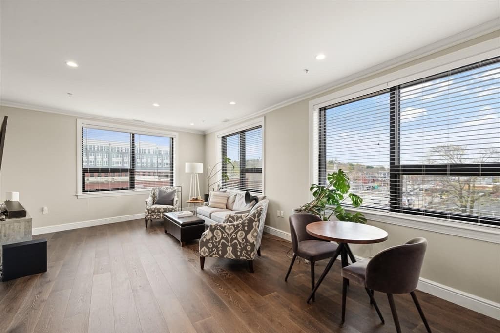 Condominium at 175 North Ave # 407, Wakefield MA 01880, photo 5 of 38