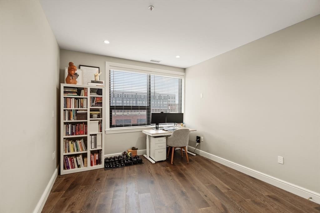 Condominium at 175 North Ave # 407, Wakefield MA 01880, photo 15 of 38