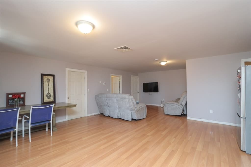 205 Elm St, Westfield MA 01085 photo 13