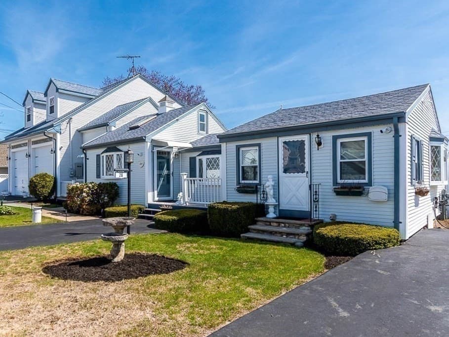 26 Washington Dr, Wareham MA 02571