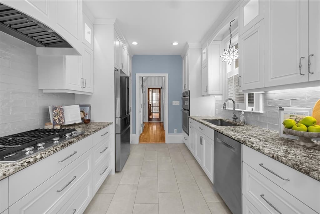 Multi Family at 12 Auburn St, Boston MA 02129, Boston, photo 7 of 20