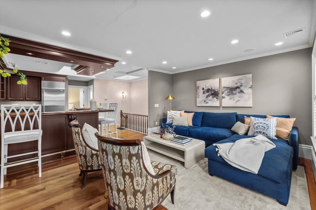 Multi Family at 12 Auburn St, Boston MA 02129, Boston, photo 14 of 20
