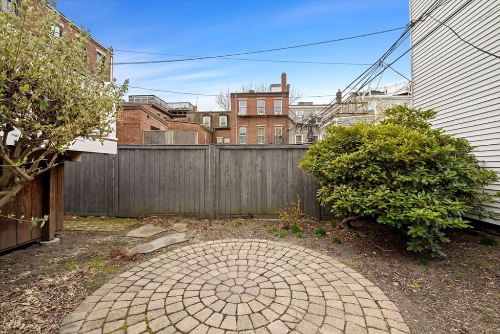 Multi Family at 12 Auburn St, Boston MA 02129, Boston, photo 19 of 20