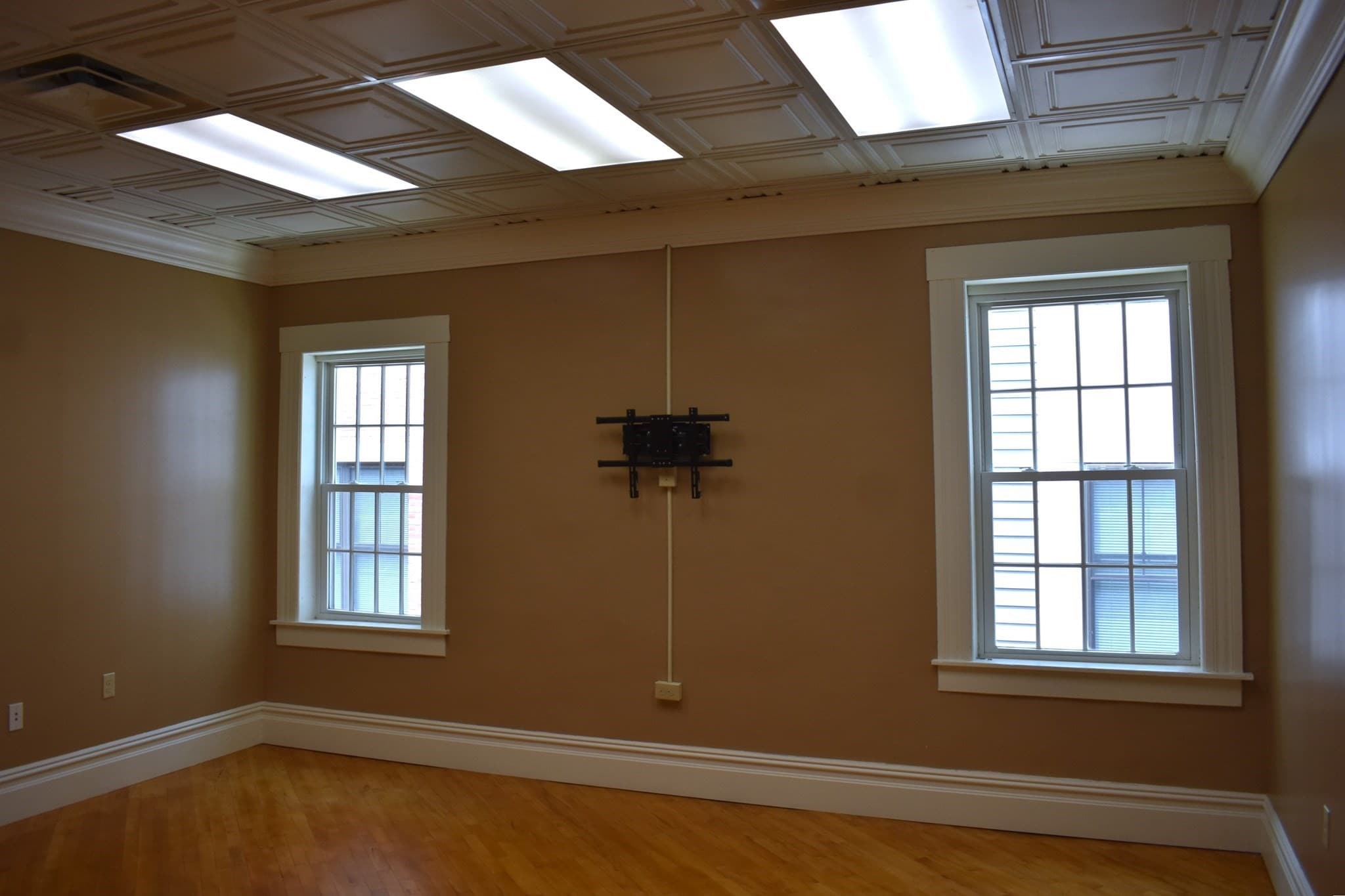 Commercial Sale at 270 Pleasant Street, Northampton MA 01060, Northampton, photo 9 of 29