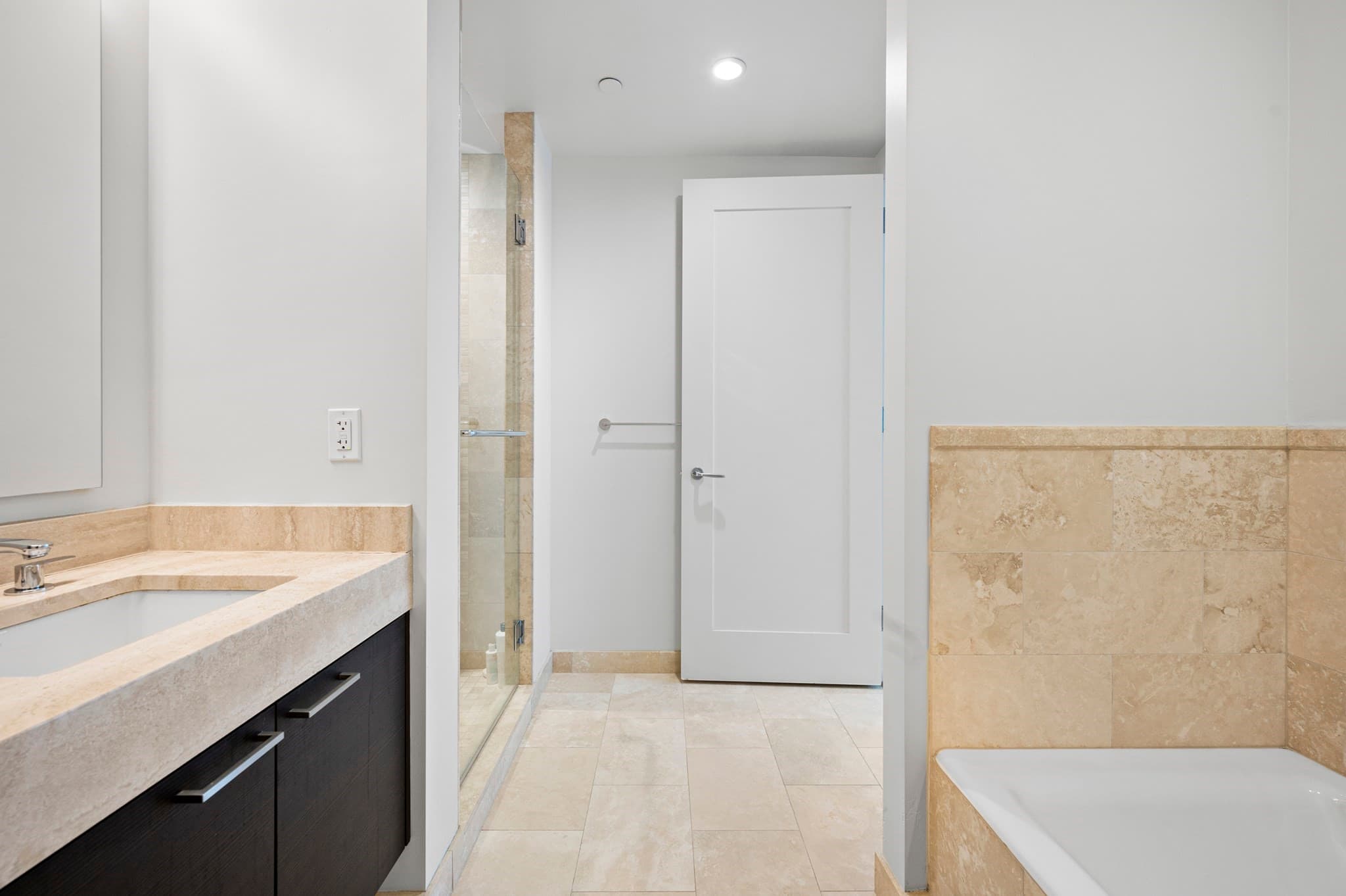 Condominium at 1 Franklin St # 1002, Boston MA 02110, photo 10 of 21