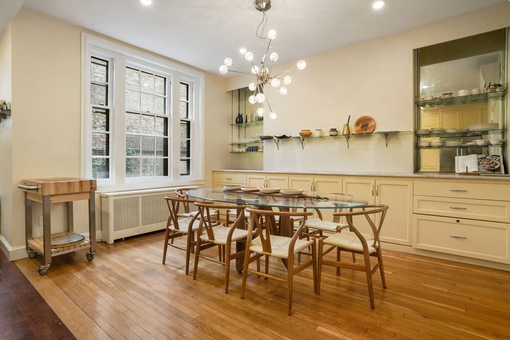 Single Family Residence at 54 Brimmer St, Boston MA 02108, photo 6 of 27