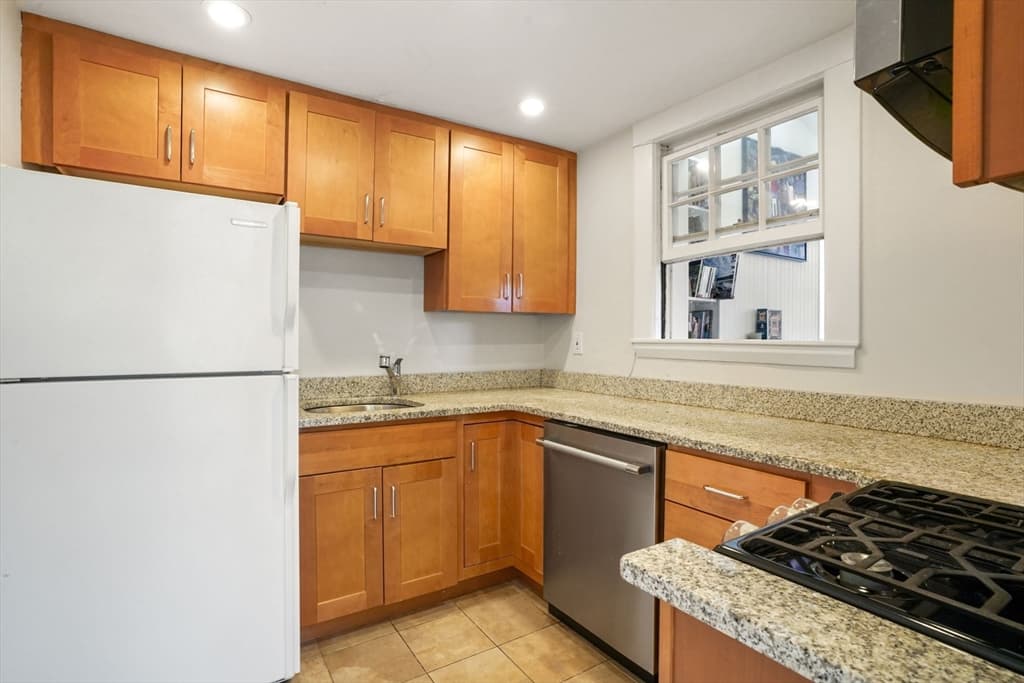 Single Family Residence at 54 Brimmer St, Boston MA 02108, photo 22 of 27