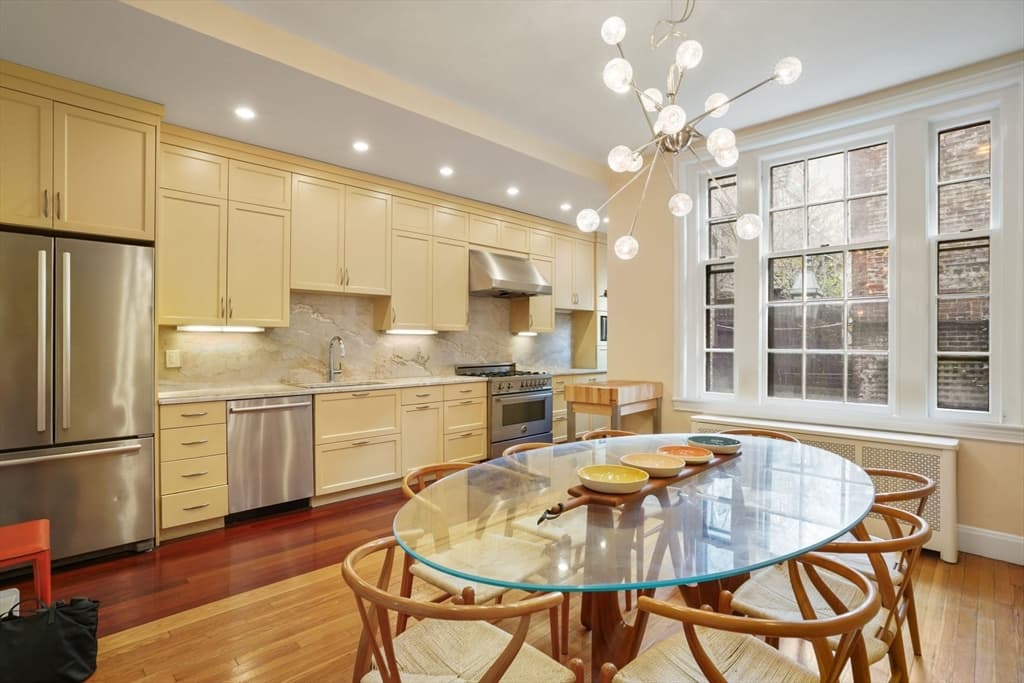 Single Family Residence at 54 Brimmer St, Boston MA 02108, photo 5 of 27