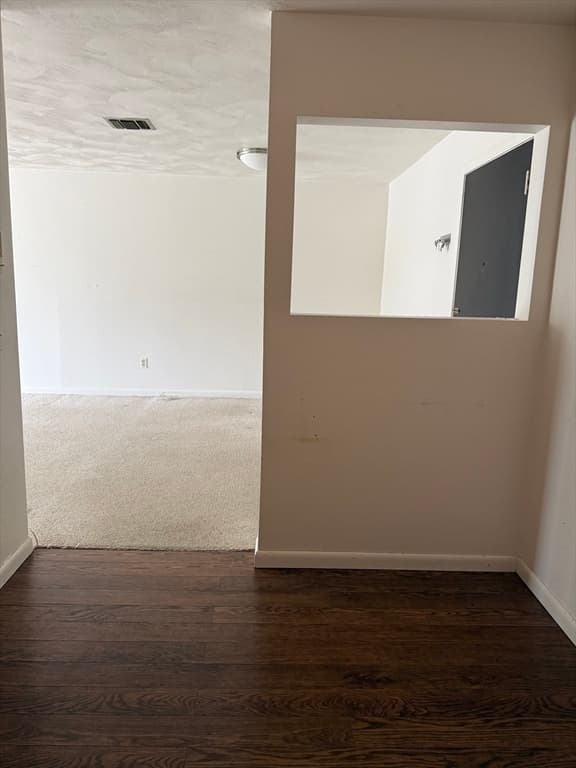 Condominium at 176 Maple Ave # 34, Rutland MA 01543, Rutland, photo 5 of 22
