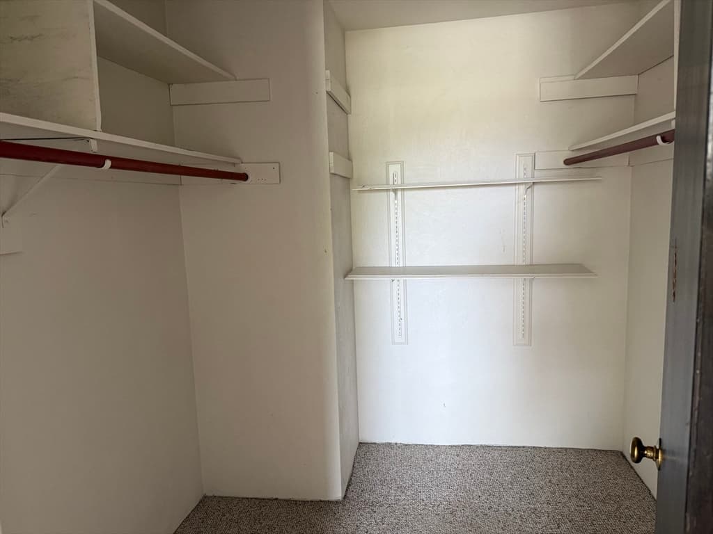 Condominium at 176 Maple Ave # 34, Rutland MA 01543, Rutland, photo 14 of 22