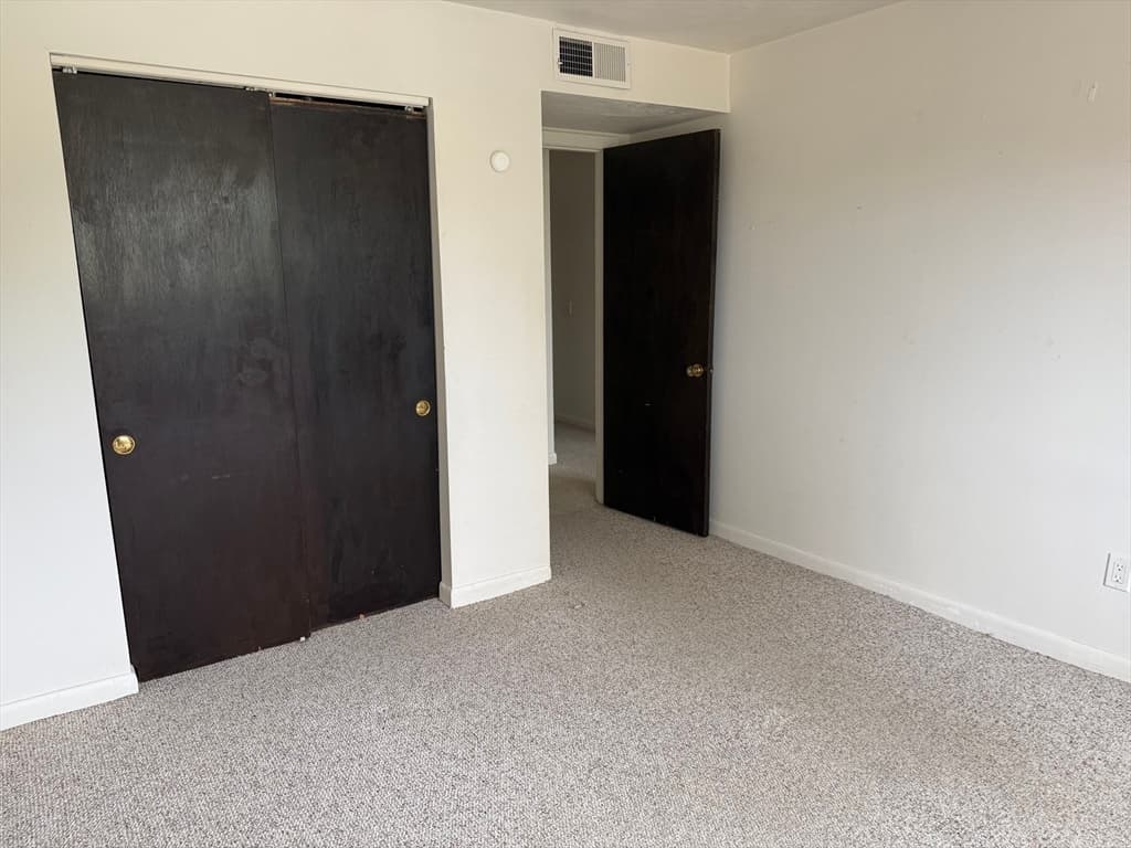 Condominium at 176 Maple Ave # 34, Rutland MA 01543, Rutland, photo 19 of 22