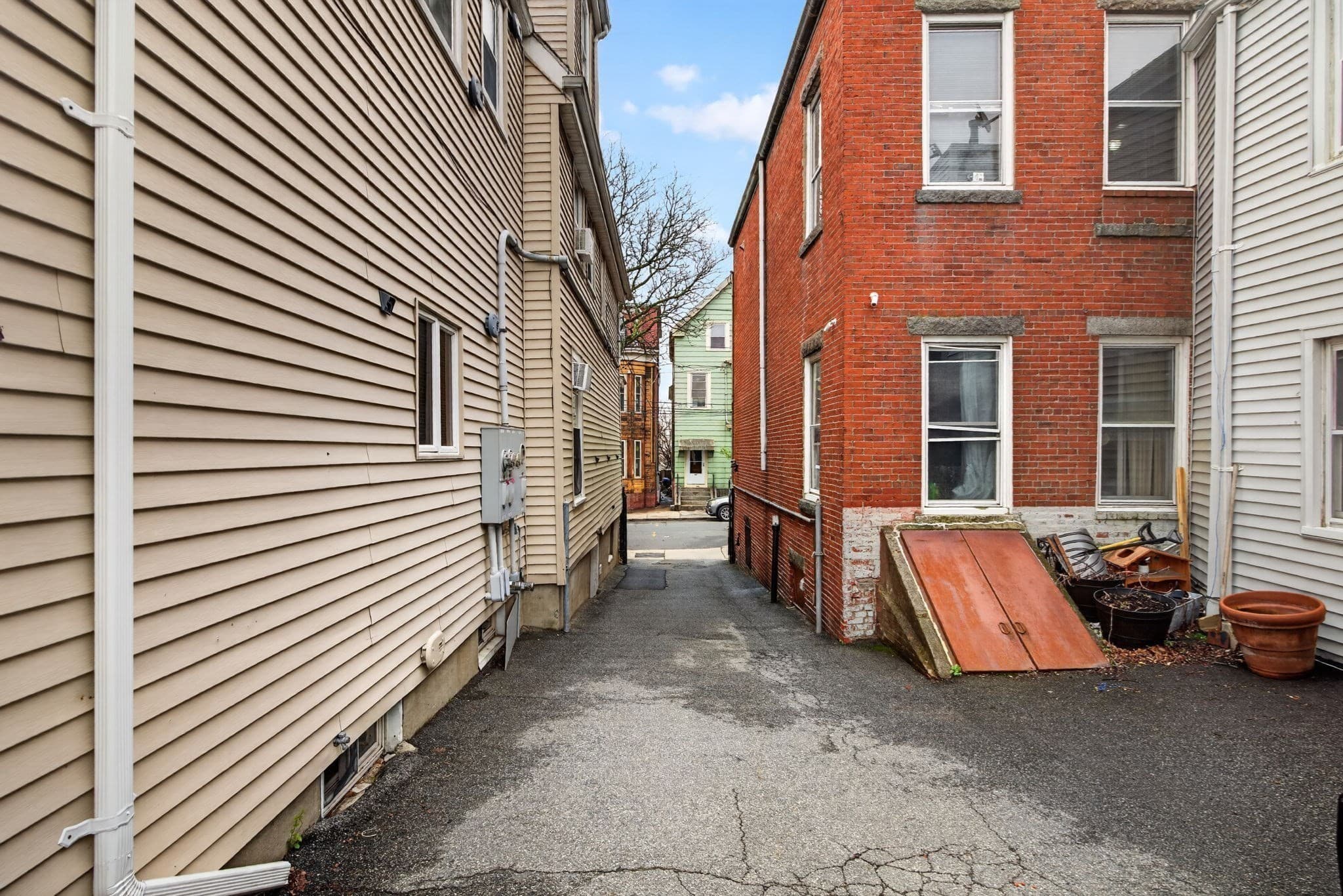 2 Family - 2 Units Up/Down at 88 Trenton St, Boston MA 02128, photo 4 of 35