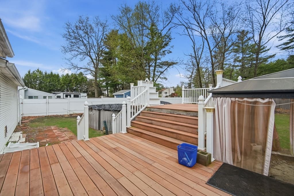 Single Family Residence at 71 Sun Valley Rd, Holyoke MA 01040, Holyoke, photo 18 of 23
