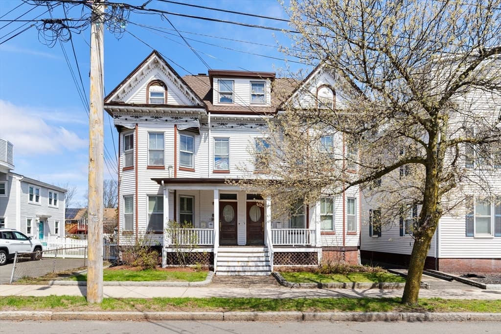 146 North St # 4, Salem MA 01970