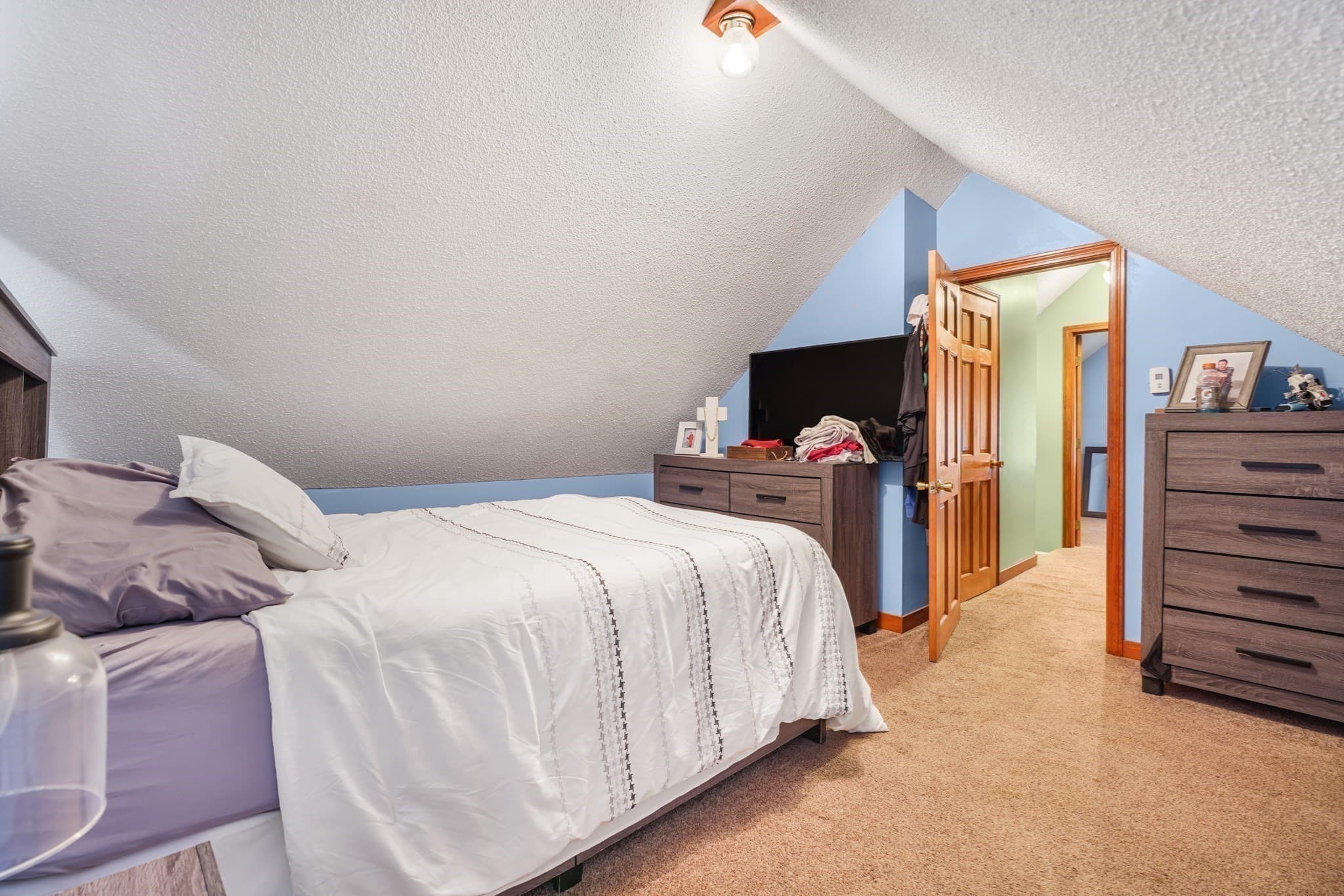 Single Family Residence at 96 Star St, Fall River MA 02724, photo 26 of 41