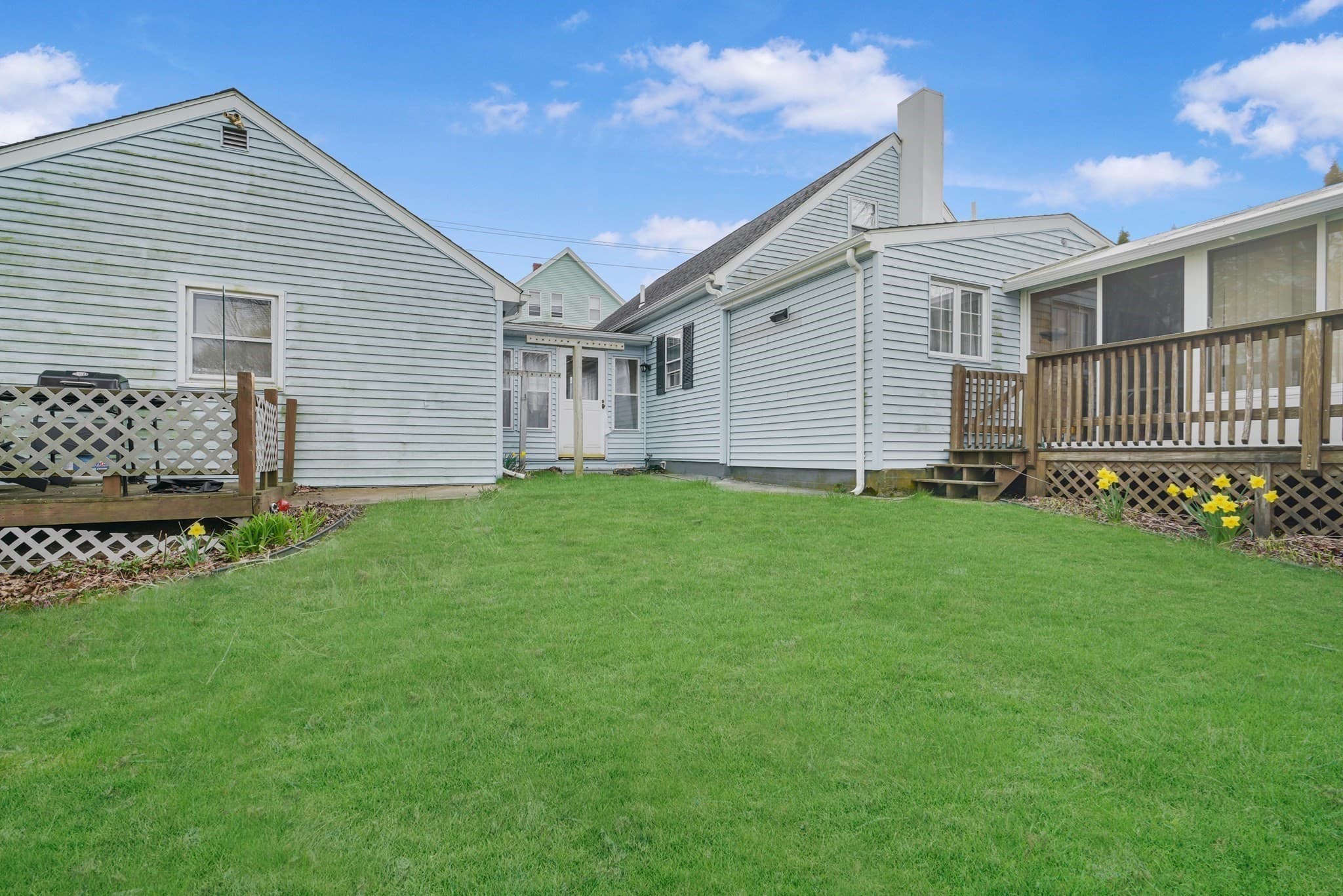 Single Family Residence at 96 Star St, Fall River MA 02724, photo 38 of 41