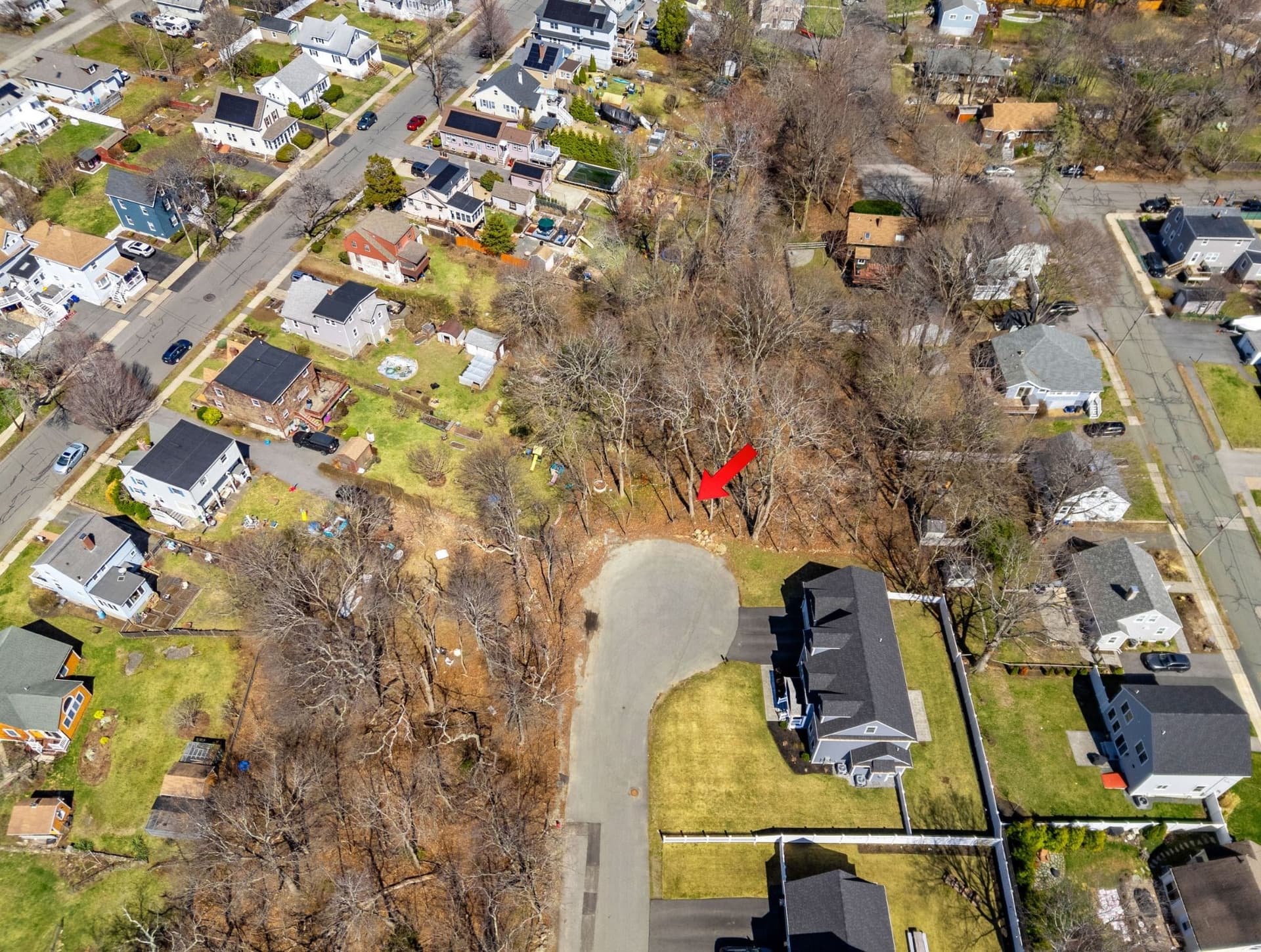 Residential at 114 Livingstone Ave, Beverly MA 01915, photo 2 of 23