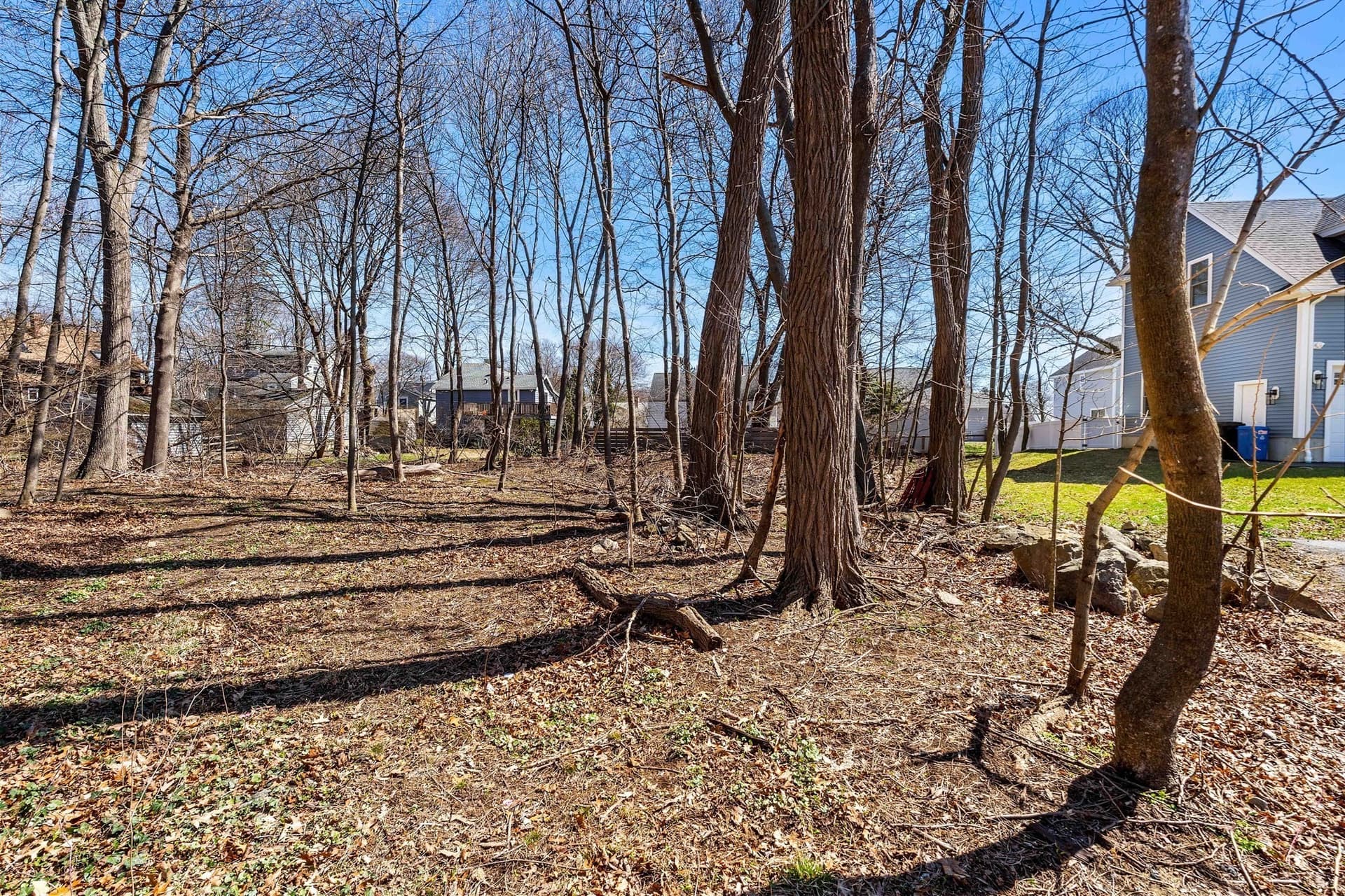 Residential at 114 Livingstone Ave, Beverly MA 01915, photo 11 of 23