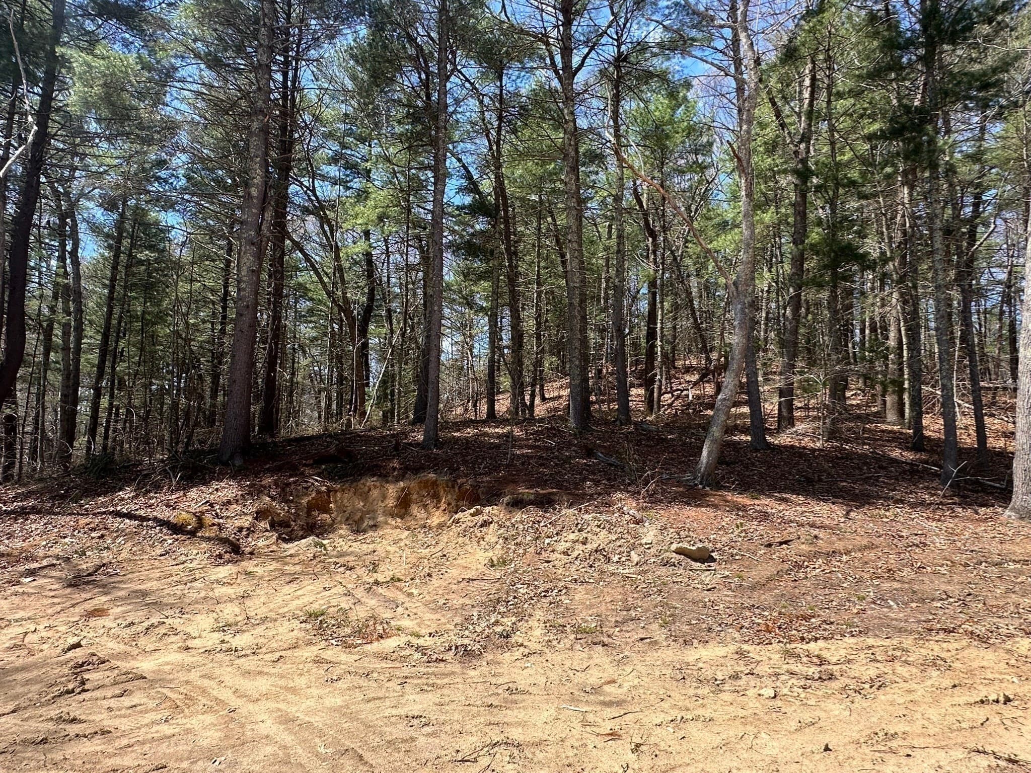 Residential at 2 Lima Ln, Berkley MA 02779, photo 13 of 27