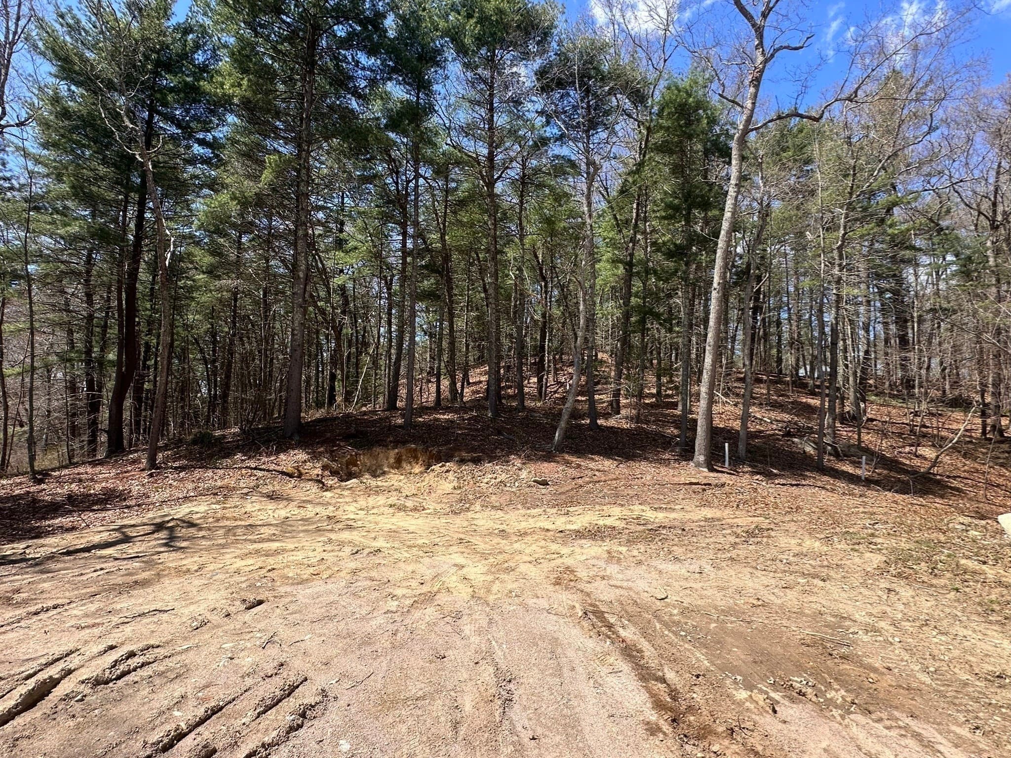 Residential at 2 Lima Ln, Berkley MA 02779, photo 12 of 27