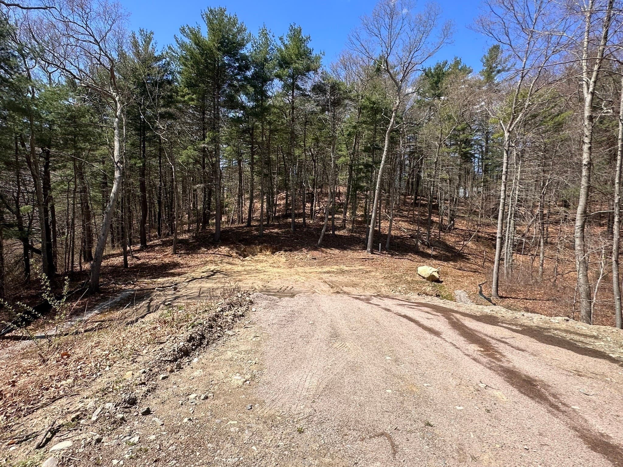 Residential at 2 Lima Ln, Berkley MA 02779, photo 9 of 27
