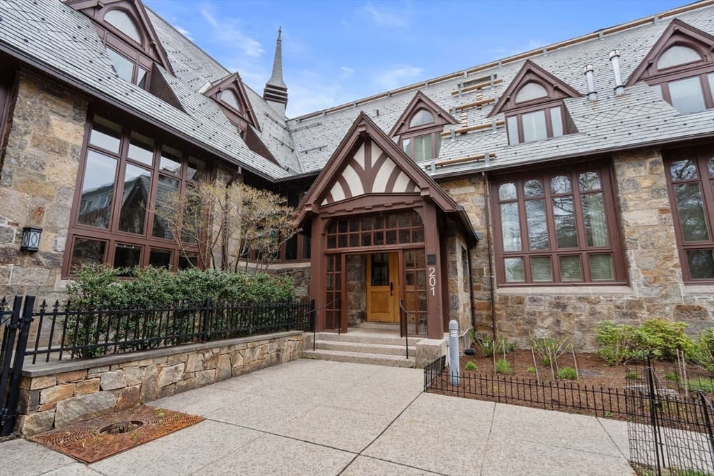 Condominium at 201 Freeman Street # A7, Brookline MA 02446, photo 3 of 18