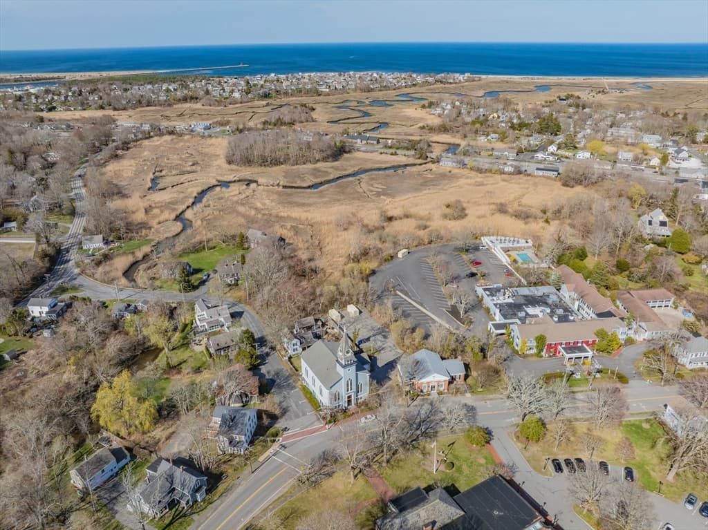 143 Main St, Sandwich MA 02563 photo 2