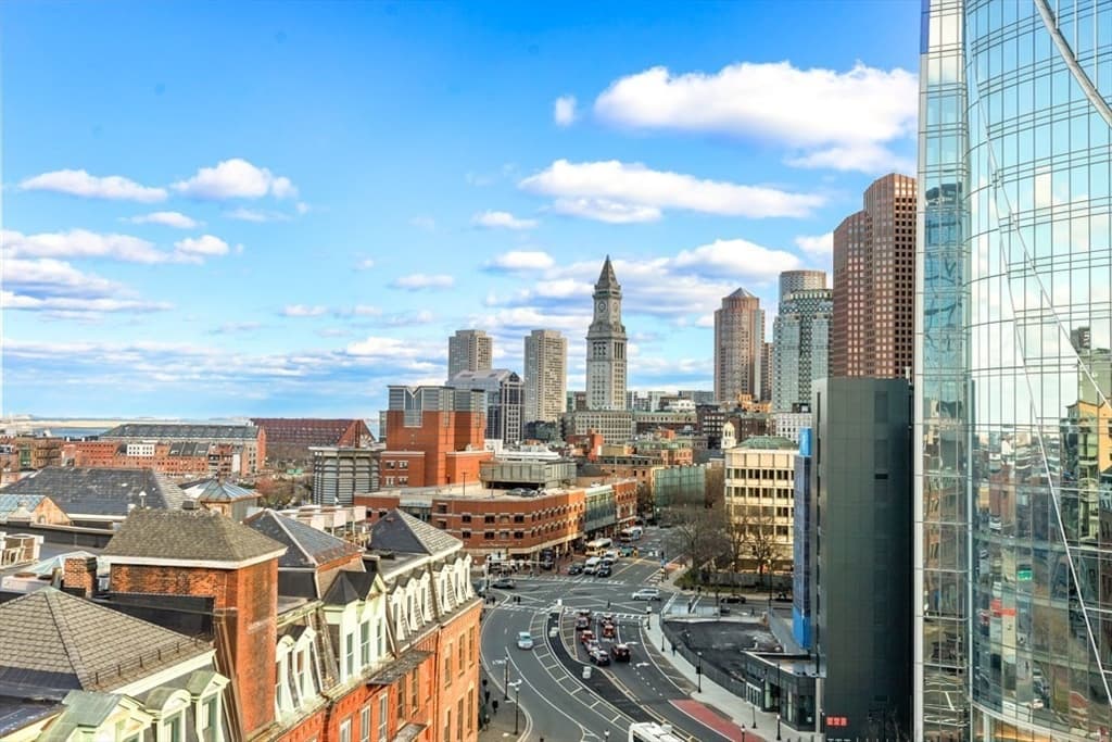 Condominium at 121 Portland St # 902, Boston MA 02114, photo 12 of 25