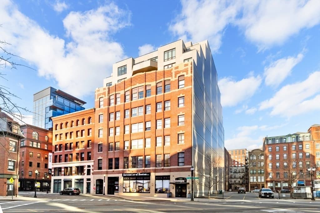 121 Portland St # 902, Boston MA 02114