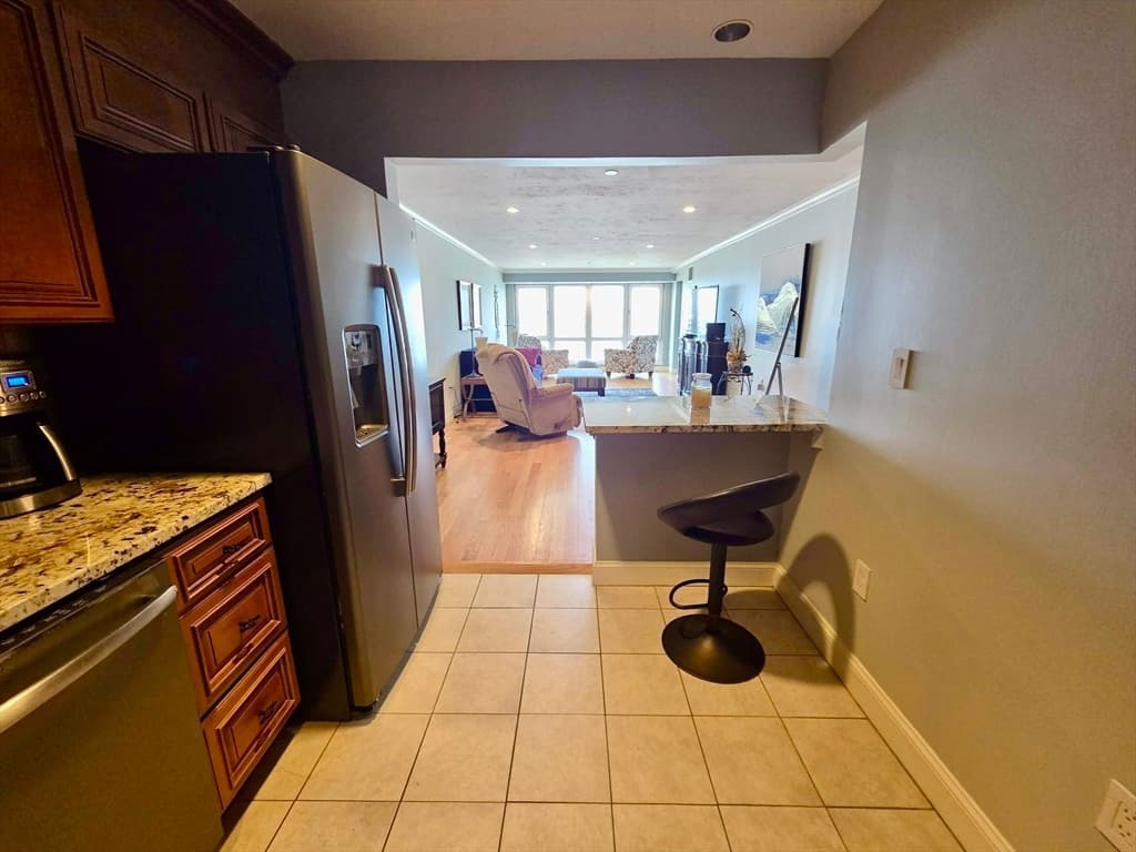 2001 Marina Dr # 605, Quincy MA 02171 photo 9