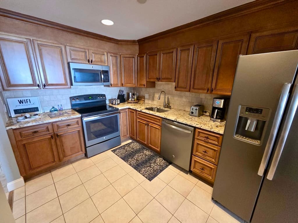 2001 Marina Dr # 605, Quincy MA 02171 photo 11