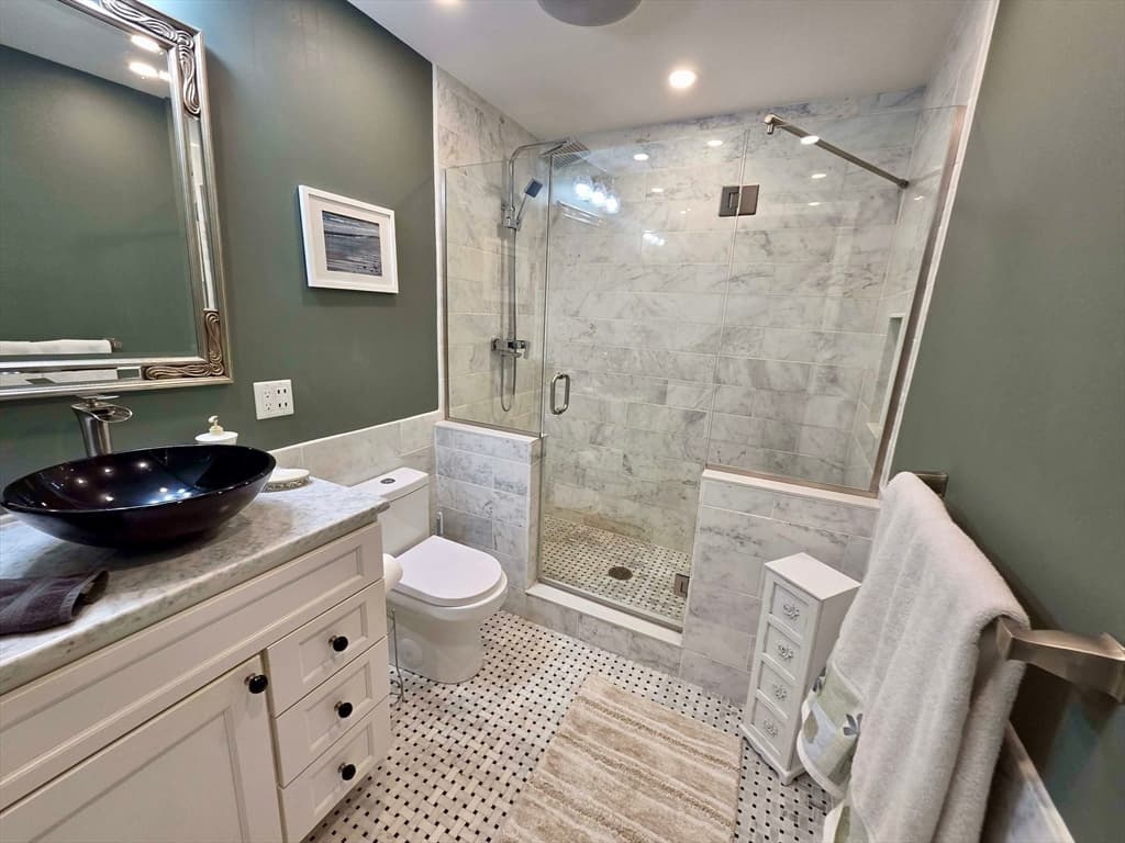 2001 Marina Dr # 605, Quincy MA 02171 photo 21