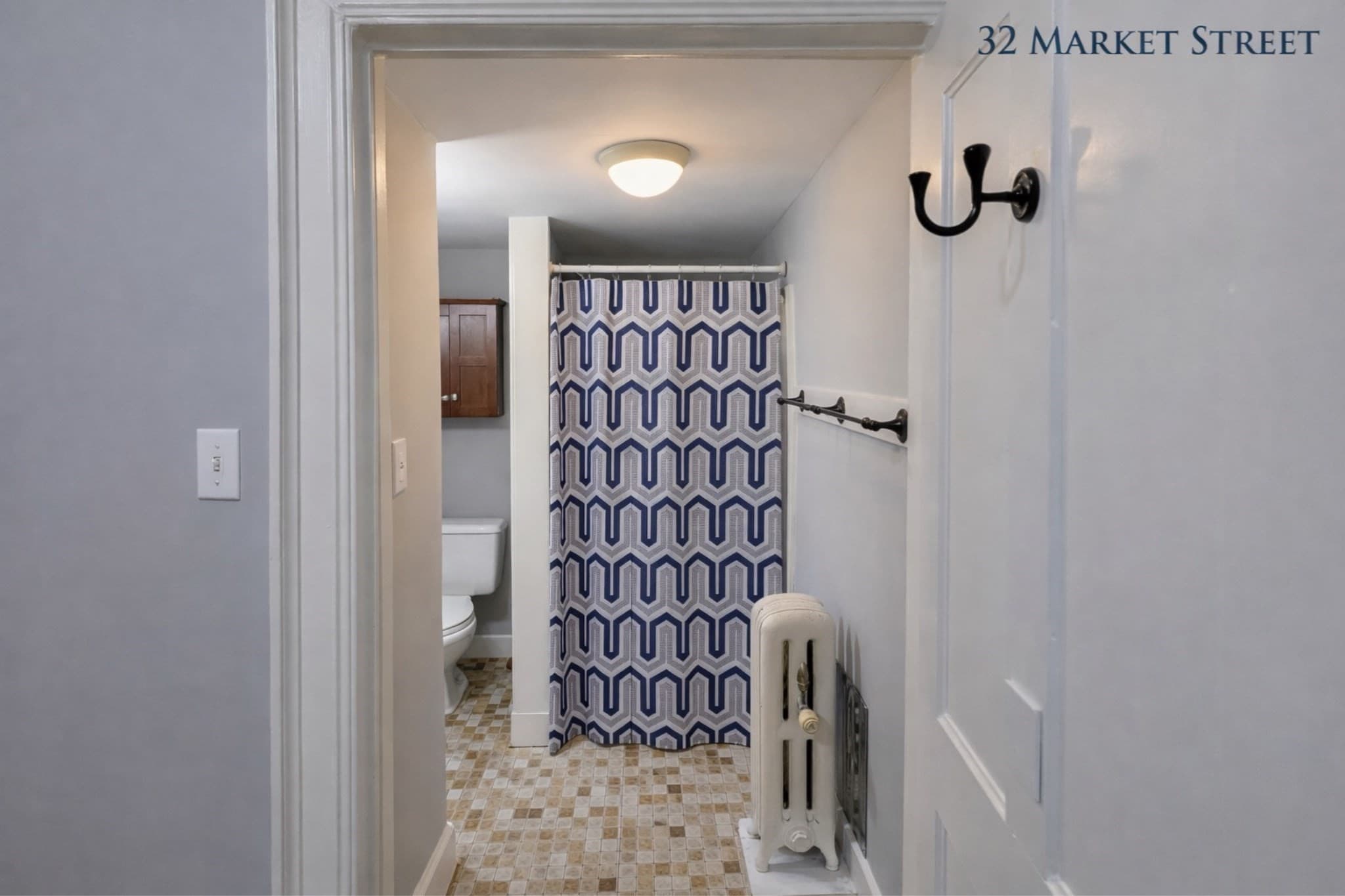 5-9 Family at 32 Market St, Newburyport MA 01950, photo 12 of 17