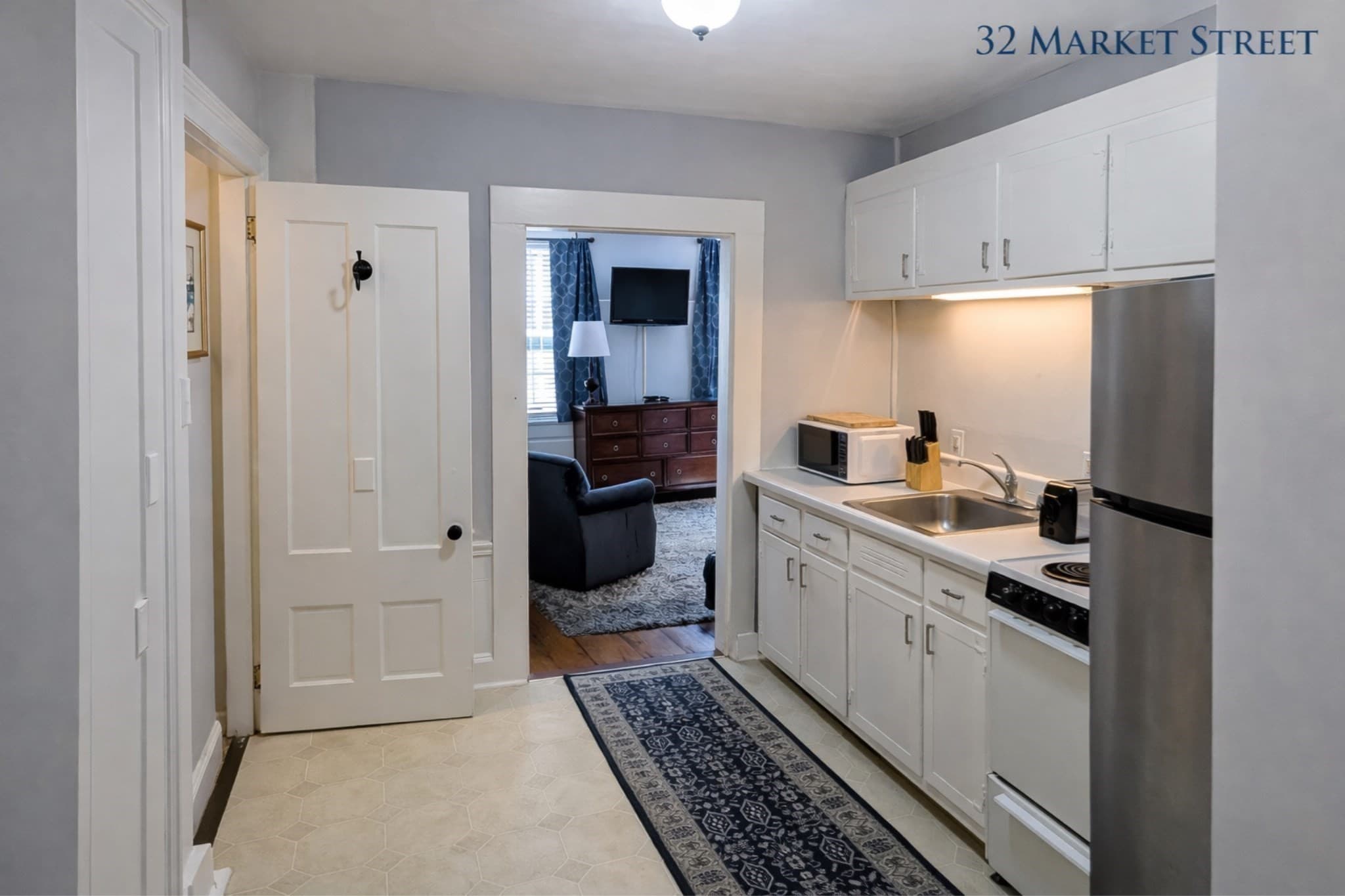 5-9 Family at 32 Market St, Newburyport MA 01950, photo 11 of 17