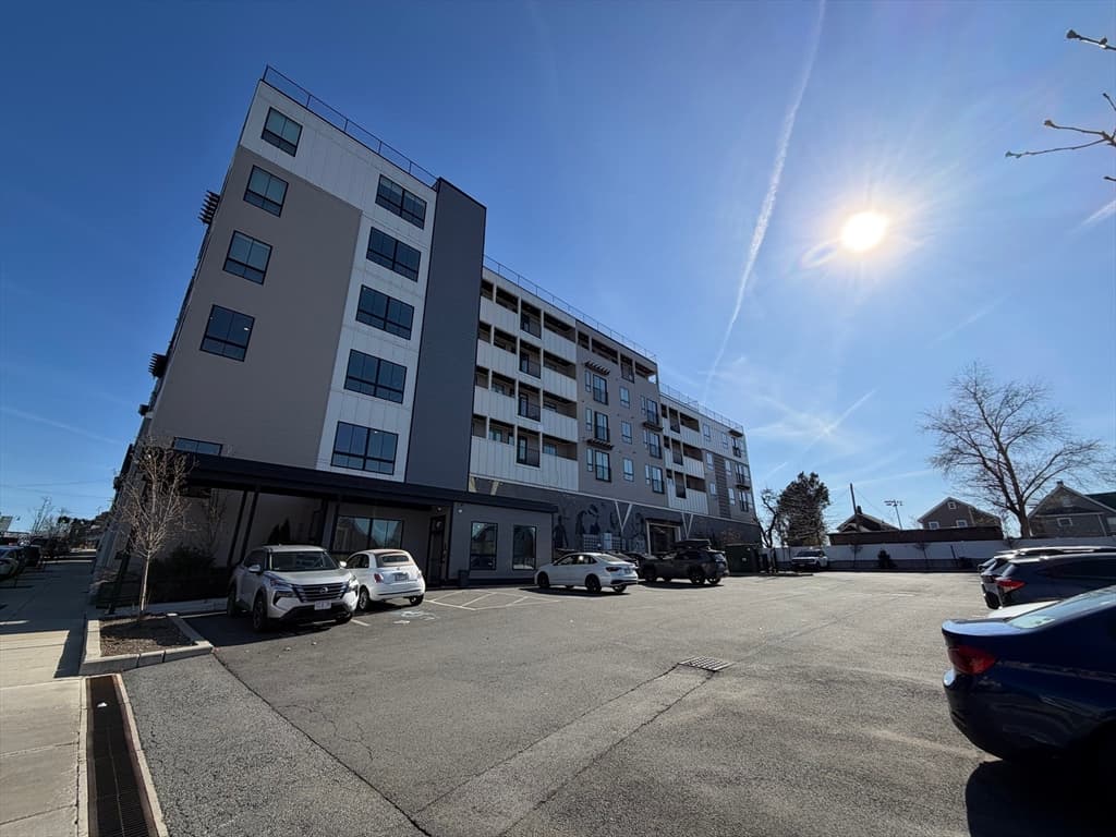 87 Medford St # 215, Medford MA 02155